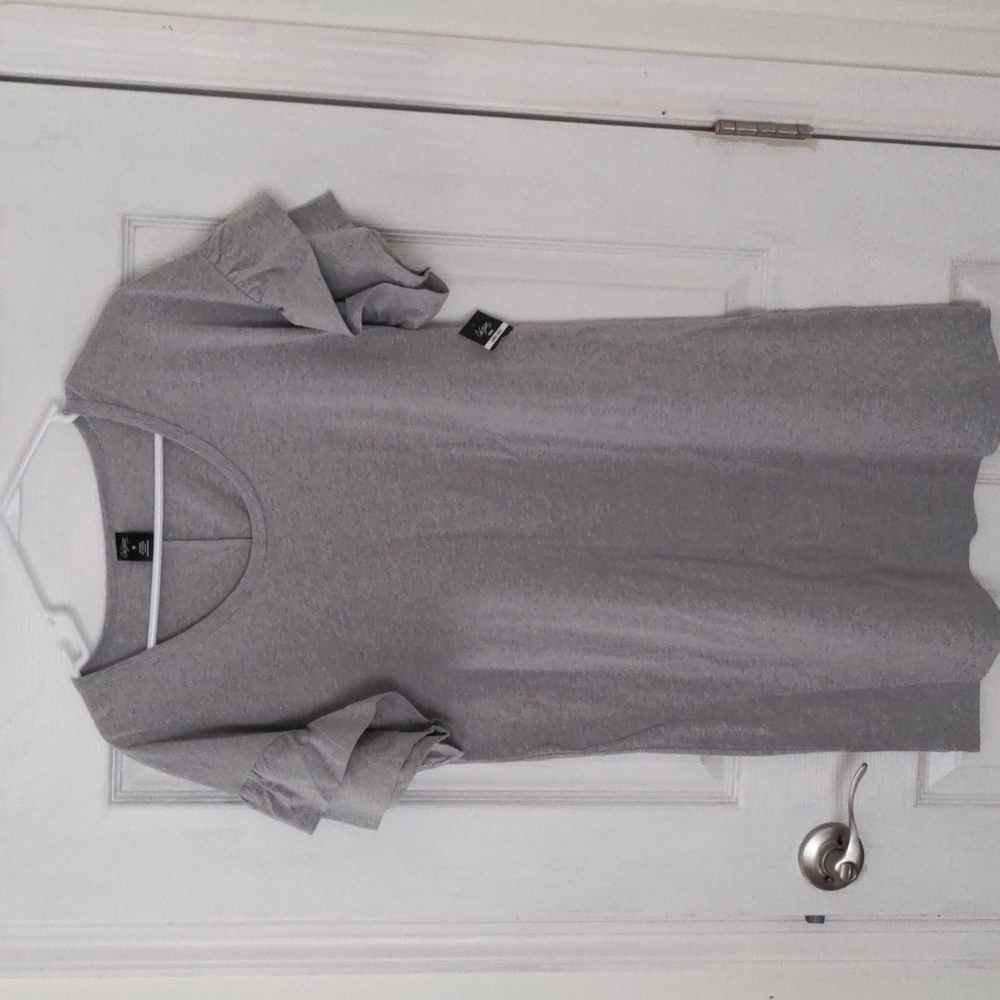 LAST CHANCE Ruffle sleeve dress
